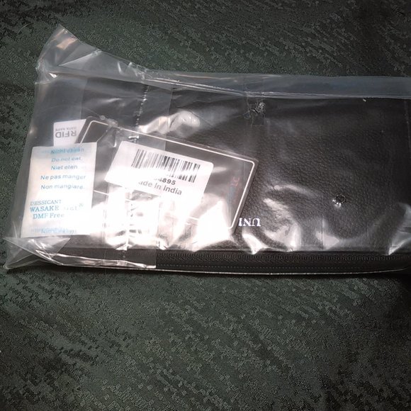 Owl Design Black Wallet - Picture 13 of 14